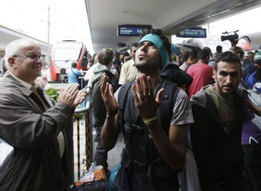 Germania. VIOLENȚE între LOCALNICI și IMIGRANȚI! Cel puțin șase persoane au fost RĂNITE