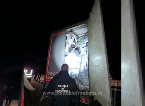 Migrație ilegală stopată la Giurgiu: doi cetățeni turci descoperiți ascunși într-un TIR